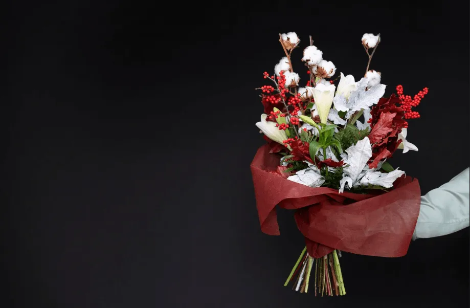 flower bouquet - Front section image - royalgifts.ae